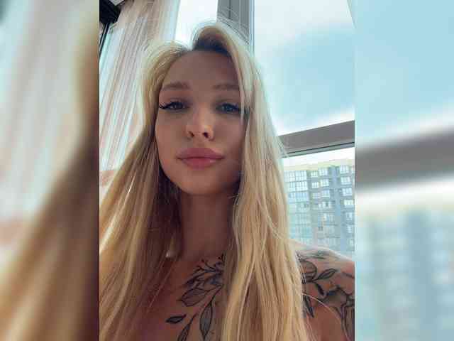 Cristi-Candy's chat room