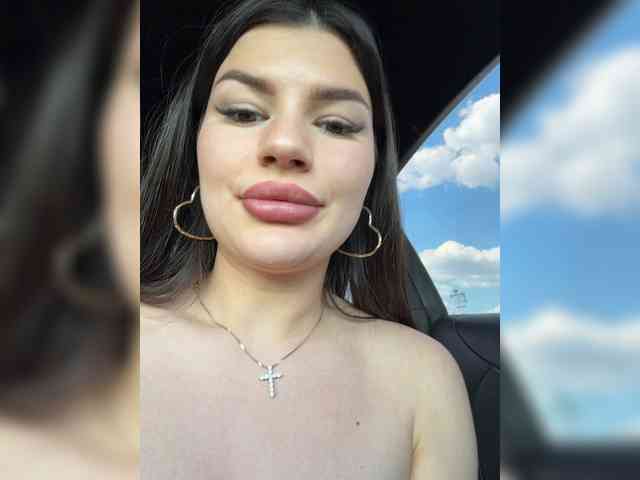 -MaybeBaby-'s chat room