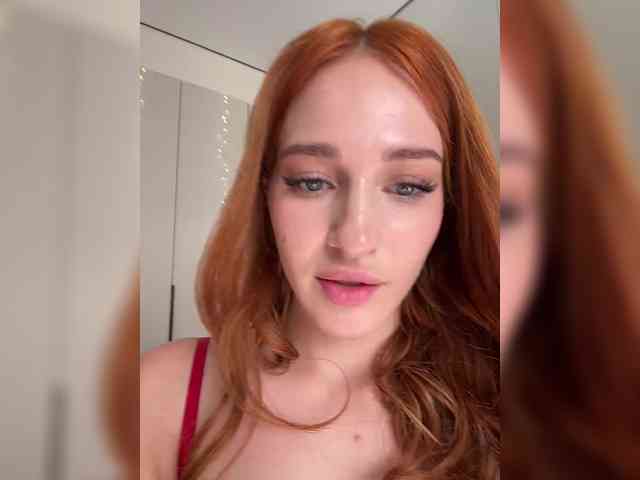 VictoriaBix's chat room