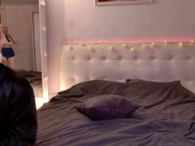 LustElise's chat room