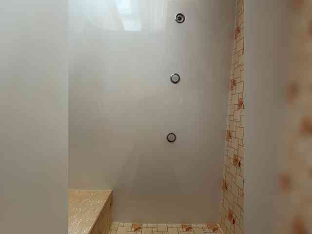 Enchantressss's chat room