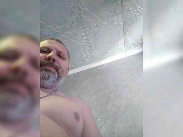 Cleopatra1990's chat room