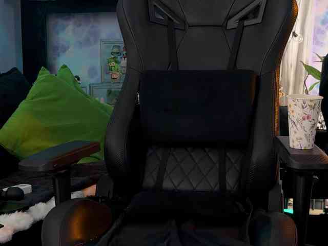 Kira_Li_Lime's chat room