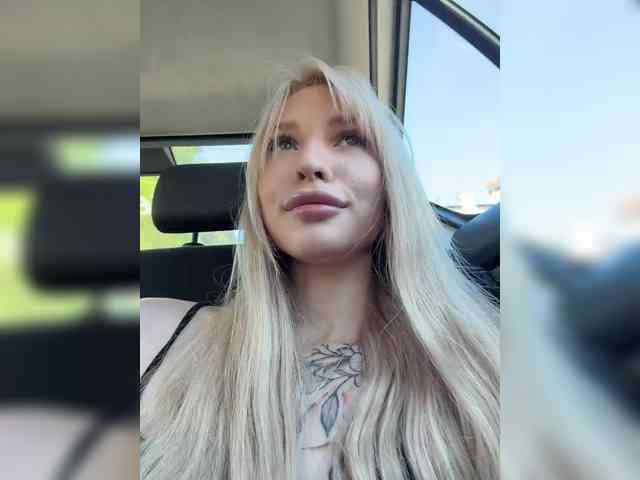Cristi-Candy's chat room