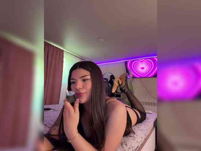 -MaybeBaby-'s chat room