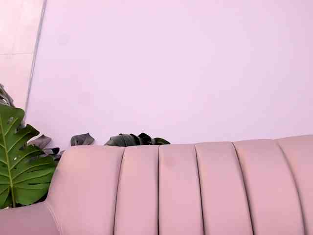 milaowens's chat room