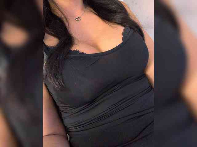 -LanaRay-'s chat room