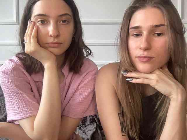 yoursweettreats's chat room
