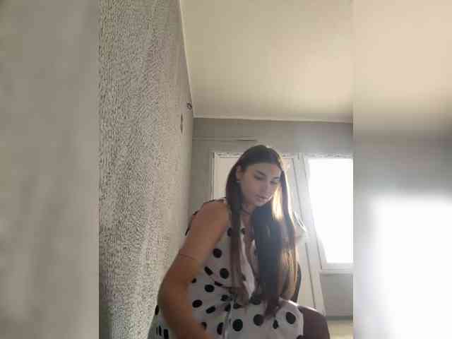 -EmilyBaby-'s chat room