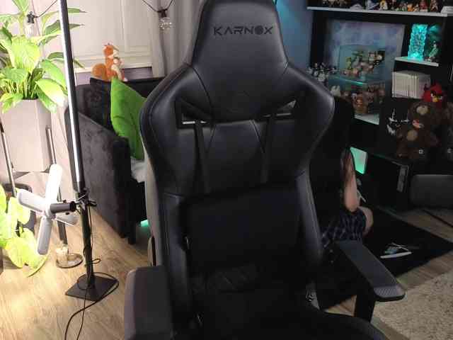 Kira_Li_Lime's chat room