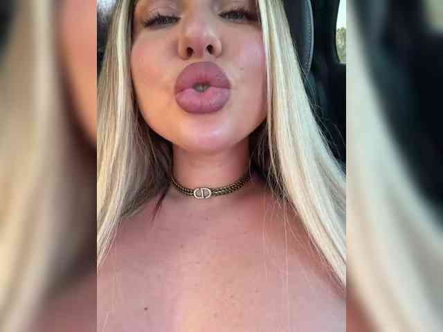 Stiflers_mom's chat room