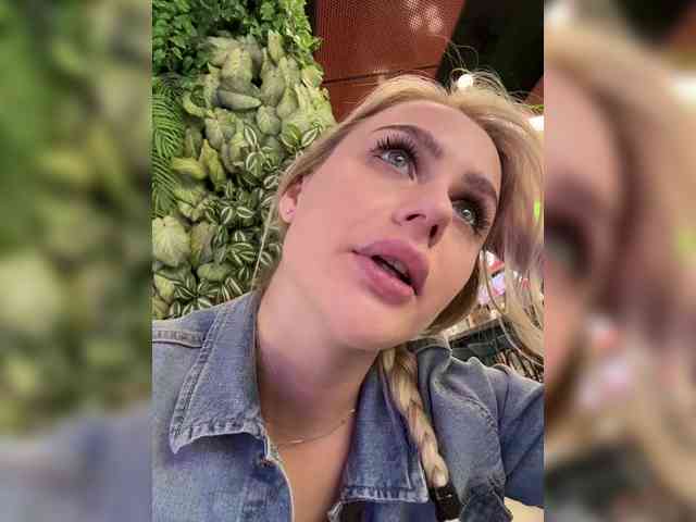 _Katrinka_'s chat room