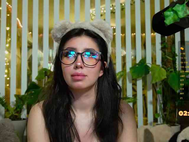 FlowwwerGirl's chat room