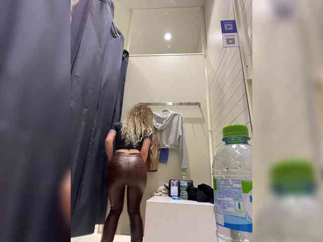 JJane-'s chat room