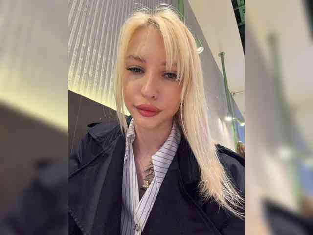 Cristi-Candy's chat room