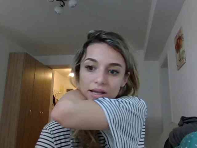 Anais8900's chat room