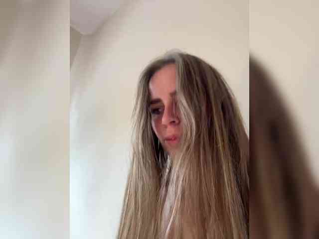 LolaSexxx's chat room