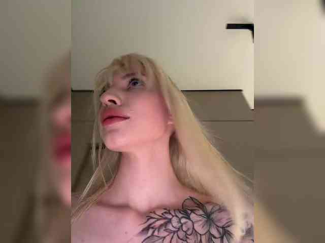 Cristi-Candy's chat room