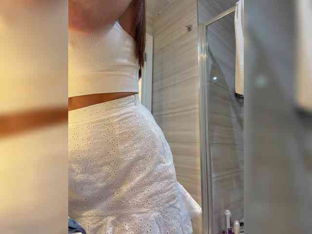 OrgazMia's chat room