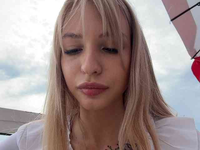 Cristi-Candy's chat room