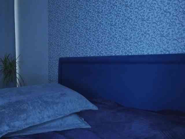Kristi_Wolf's chat room