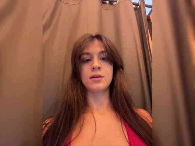 _Meggi_'s chat room