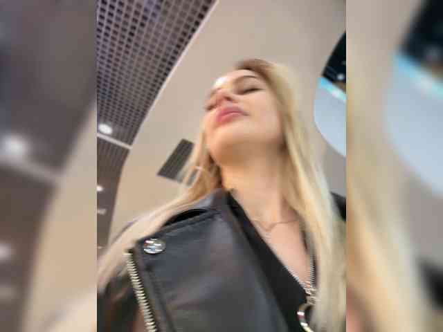 _Katrinka_'s chat room