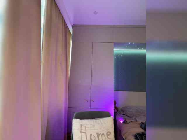 MelenaFox's chat room