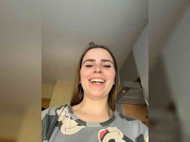 LolaSexxx's chat room