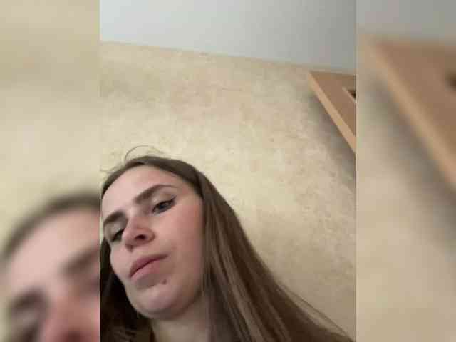 LolaSexxx's chat room