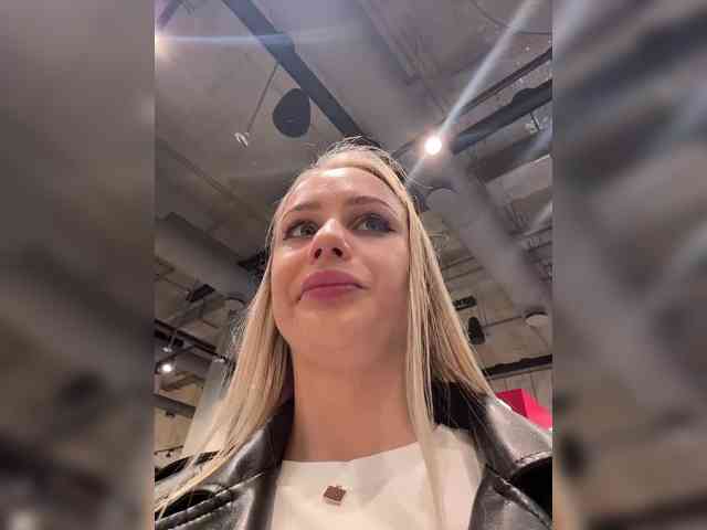 _Katrinka_'s chat room