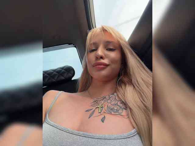 Cristi-Candy's chat room