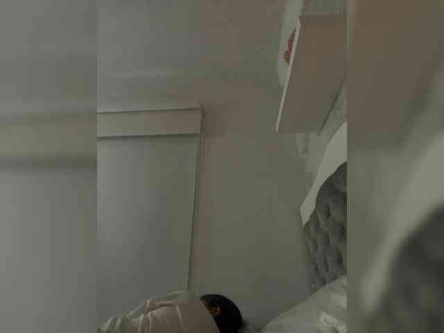 SallyeLeins's chat room