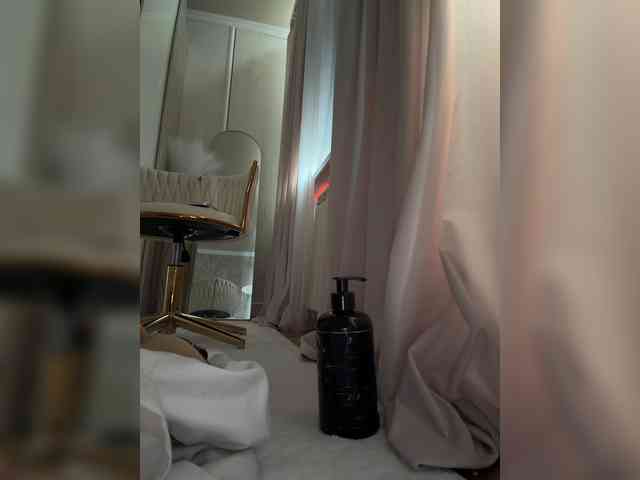 Ekaterina2221's chat room