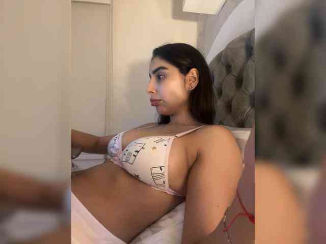 SallyeLeins's chat room