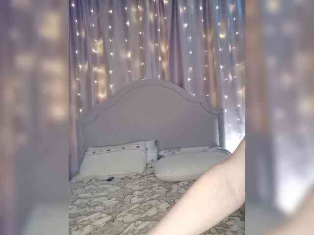 Her-Girl's chat room