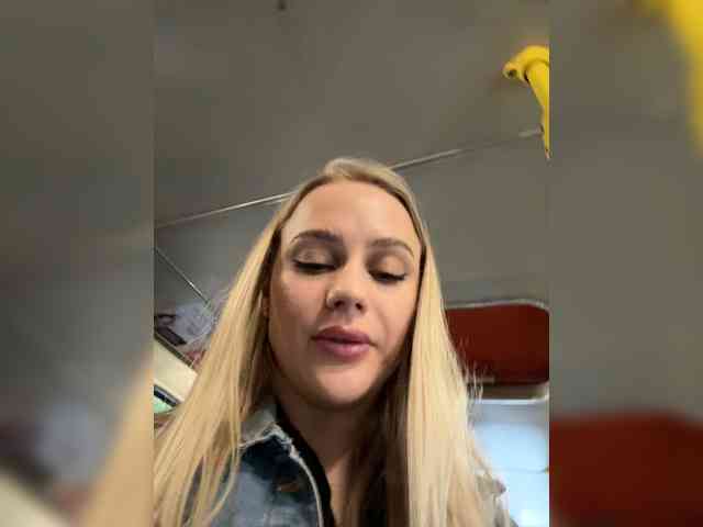 _Katrinka_'s chat room