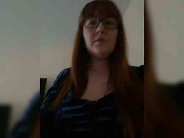 QueenFoxyLisa's chat room