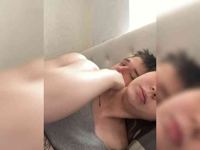 HARMONYX's chat room