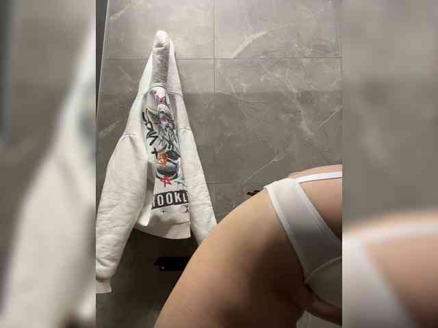 _Katrinka_'s chat room
