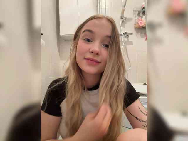 MimiMila's chat room