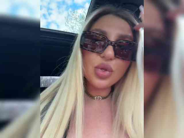 Stiflers_mom's chat room