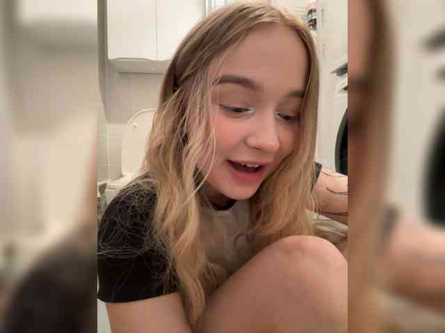 MimiMila's chat room