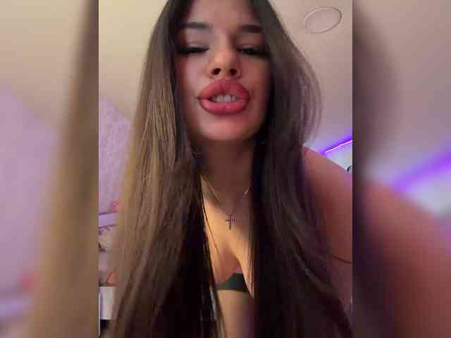 -MaybeBaby-'s chat room