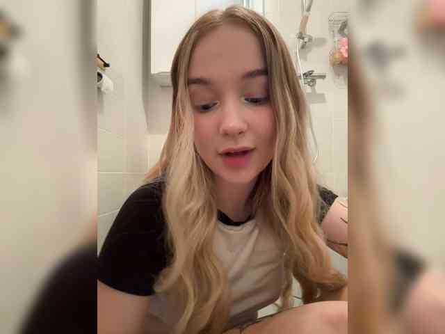 MimiMila's chat room