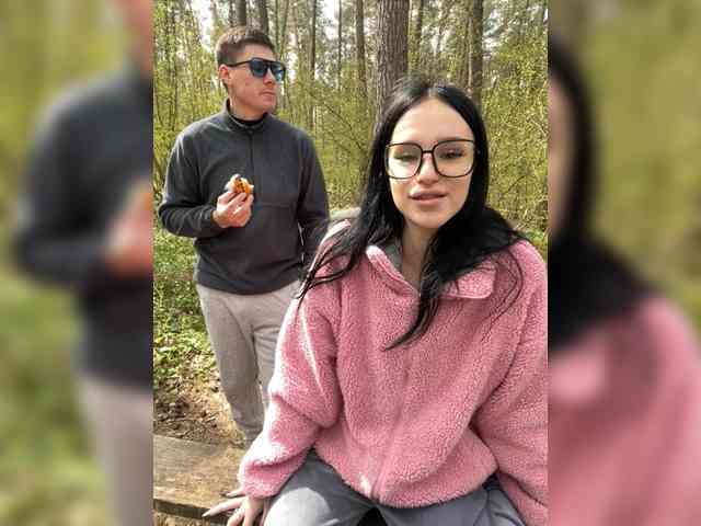 leocouple's chat room