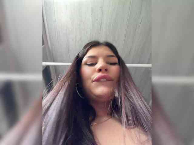 -MaybeBaby-'s chat room
