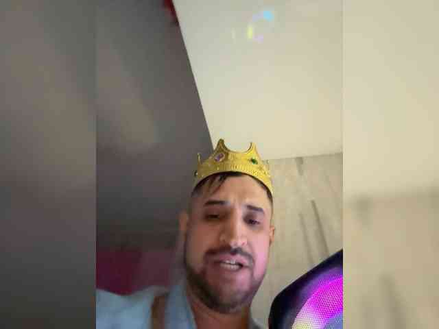 VIP17CoupleDream's chat room