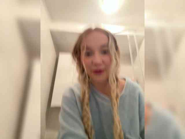 MimiMila's chat room