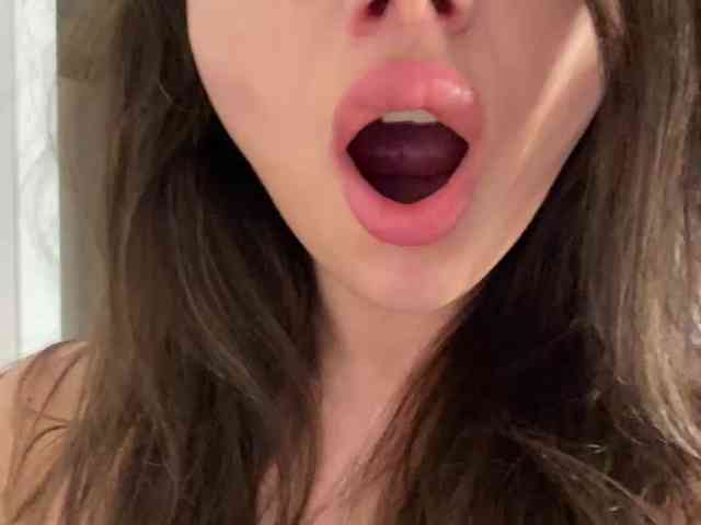 Dikiy_Angel's chat room